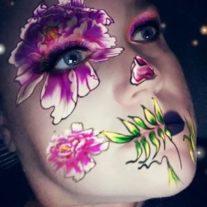 Meet your Posher, Angie